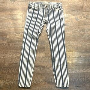 free people Gray and white striped jeans, size 26